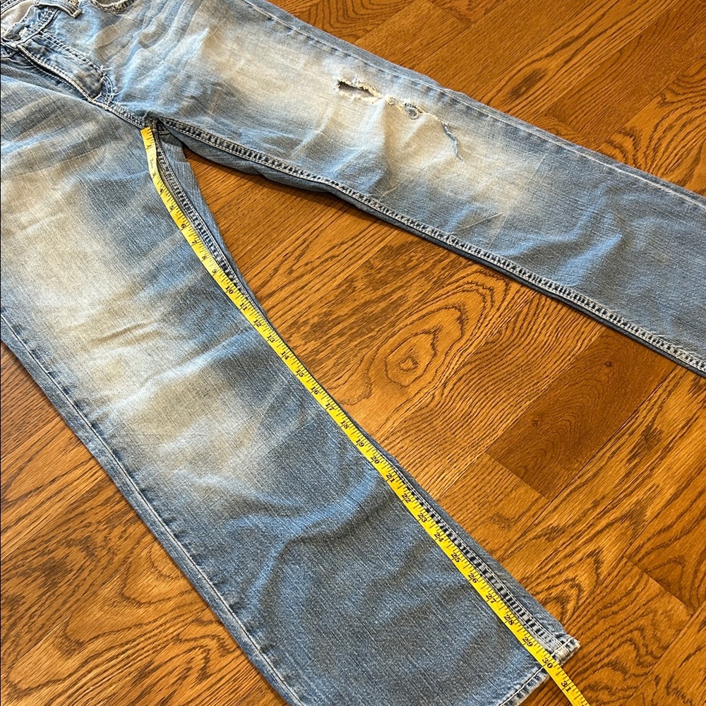 BKE “Carter” 33S Distressed Blue Jeans - Picture 8 of 17